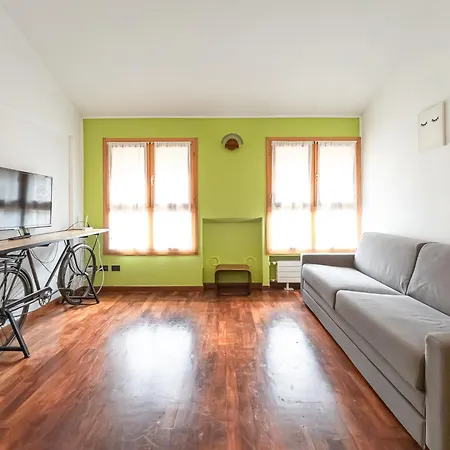 Appartamento Corso San Gottardo - Darsena Flat *